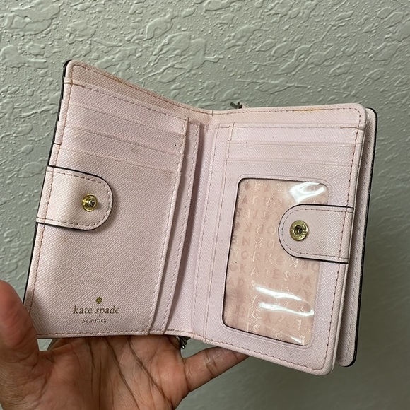 ***SOLD*** 2 Kate Spade wallets - Picture 5 of 8